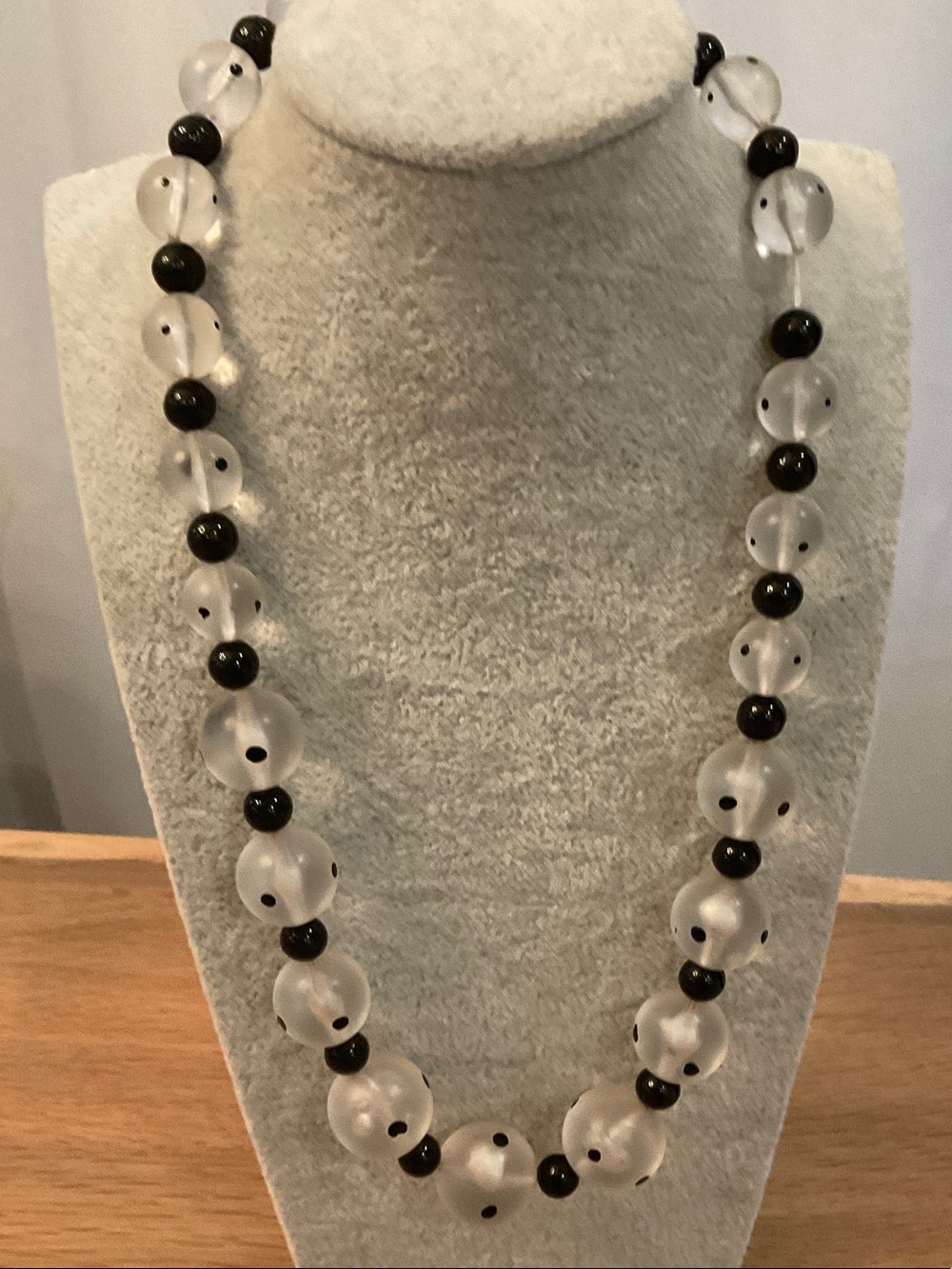 Vintage Frosted Clear Satin Lucite Bead Necklace Graduated